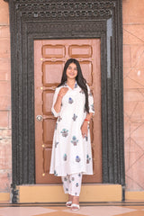 Arihantam White Blossom 2-Piece Kurti Set