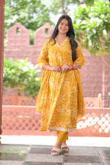 Arihantam Golden Marigold Cotton Anarkali 3-Piece Set