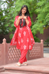 Arihantam Scarlet Vine – 3-Piece Cotton Kurti Set with Dupatta